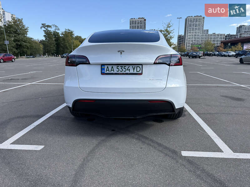 Позашляховик / Кросовер Tesla Model Y 2023 в Києві