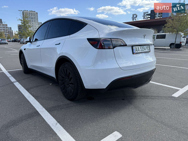 Позашляховик / Кросовер Tesla Model Y 2023 в Києві