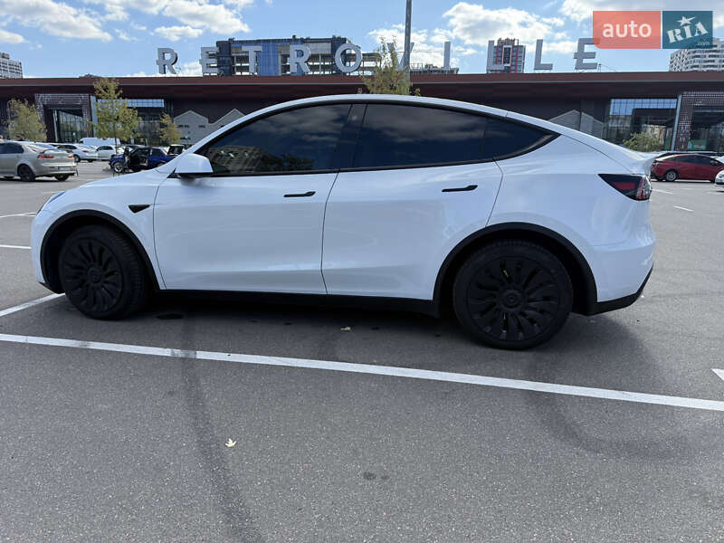 Позашляховик / Кросовер Tesla Model Y 2023 в Києві