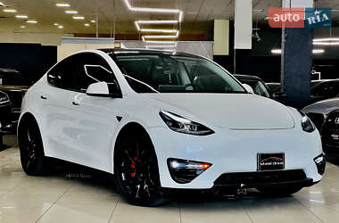Внедорожник / Кроссовер Tesla Model Y 2021 в 