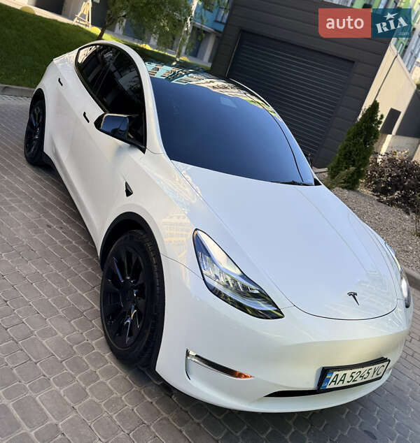 Позашляховик / Кросовер Tesla Model Y 2021 в Дніпрі