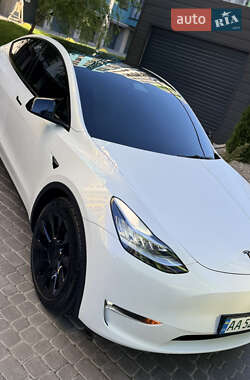 Позашляховик / Кросовер Tesla Model Y 2021 в 