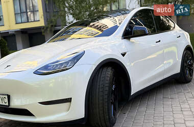 Позашляховик / Кросовер Tesla Model Y 2021 в 