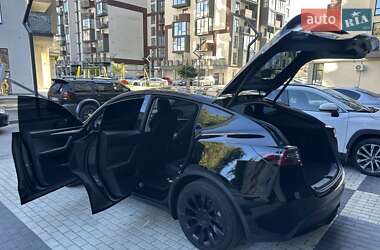 Внедорожник / Кроссовер Tesla Model Y 2023 в 