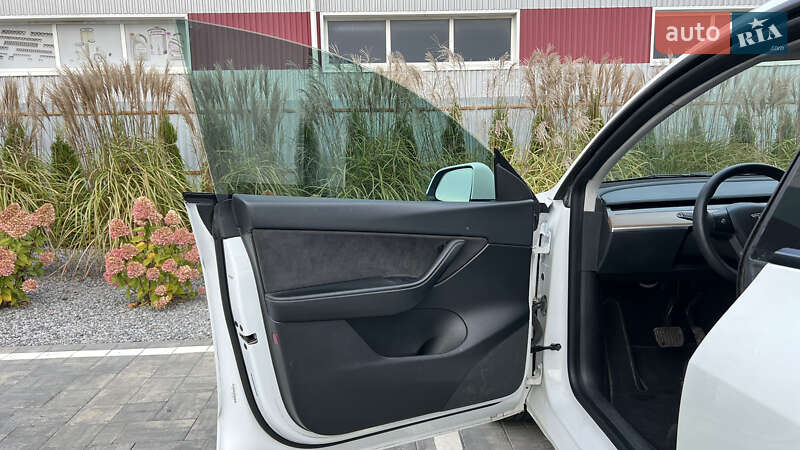 Внедорожник / Кроссовер Tesla Model Y 2022 в Луцке