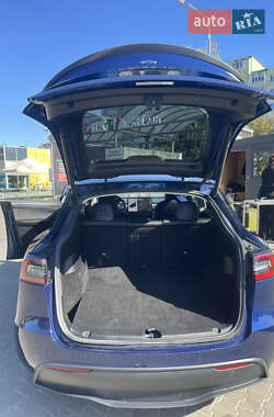Внедорожник / Кроссовер Tesla Model Y 2021 в 