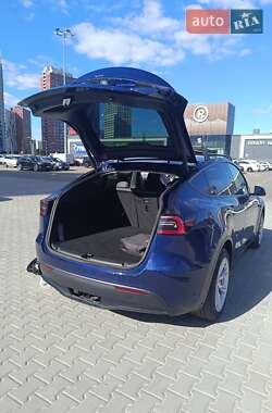 Внедорожник / Кроссовер Tesla Model Y 2023 в 