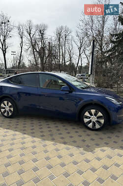 Позашляховик / Кросовер Tesla Model Y 2021 в 
