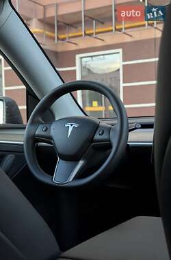 Позашляховик / Кросовер Tesla Model Y 2022 в 