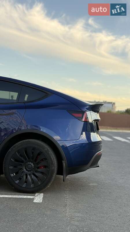 Внедорожник / Кроссовер Tesla Model Y 2022 в Умани