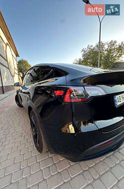 Позашляховик / Кросовер Tesla Model Y 2022 в 
