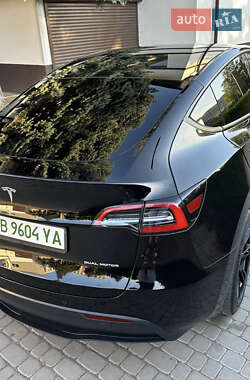 Позашляховик / Кросовер Tesla Model Y 2022 в 
