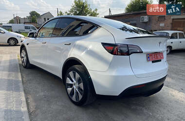 Позашляховик / Кросовер Tesla Model Y 2023 в 