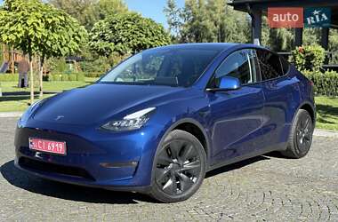 Внедорожник / Кроссовер Tesla Model Y 2022 в 
