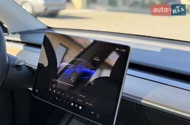 Внедорожник / Кроссовер Tesla Model Y 2022 в 