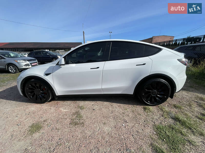 Внедорожник / Кроссовер Tesla Model Y 2022 в Луцке