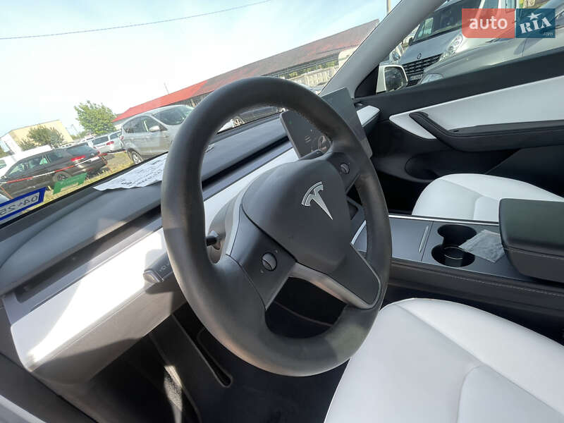 Внедорожник / Кроссовер Tesla Model Y 2022 в Луцке