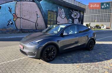 Позашляховик / Кросовер Tesla Model Y 2023 в 