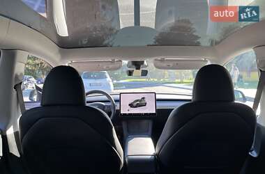 Позашляховик / Кросовер Tesla Model Y 2023 в 