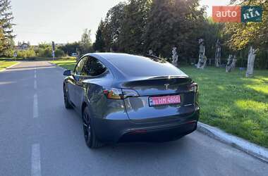 Позашляховик / Кросовер Tesla Model Y 2023 в 
