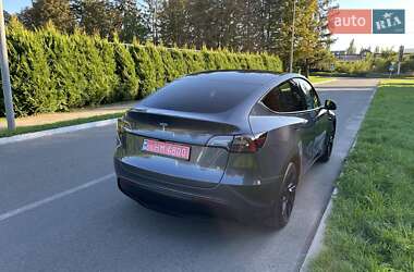 Позашляховик / Кросовер Tesla Model Y 2023 в 