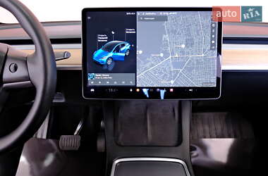 Внедорожник / Кроссовер Tesla Model Y 2021 в 