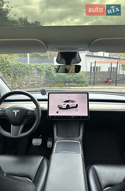 Позашляховик / Кросовер Tesla Model Y 2023 в 