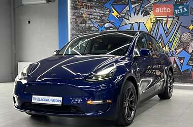 Внедорожник / Кроссовер Tesla Model Y 2024 в 