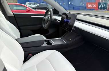 Позашляховик / Кросовер Tesla Model Y 2023 в 