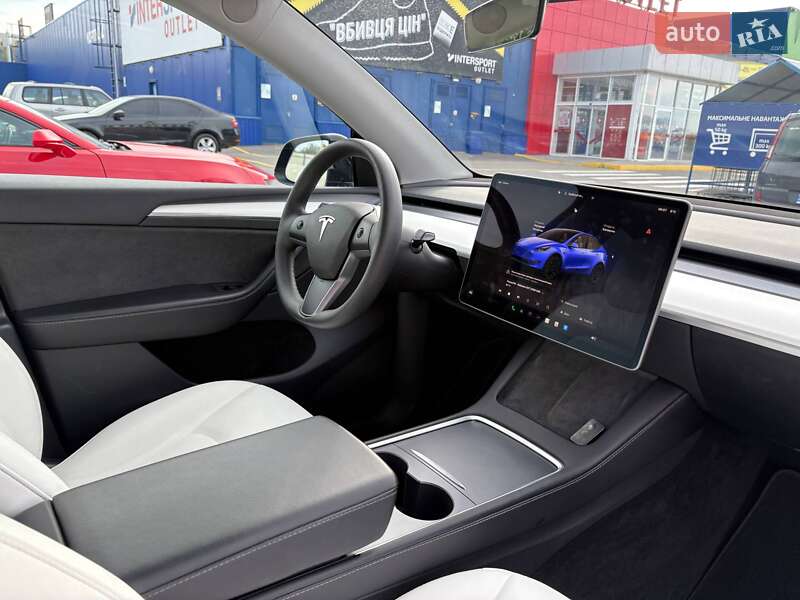Позашляховик / Кросовер Tesla Model Y 2023 в Харкові