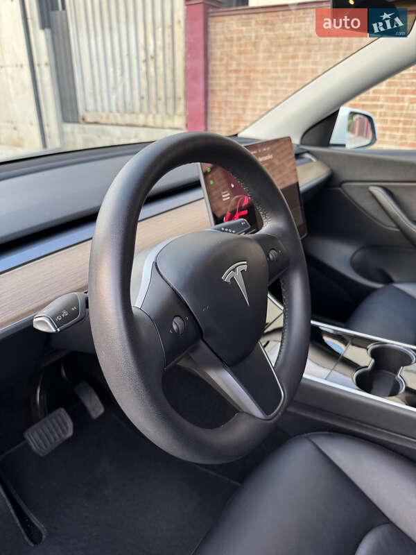 Внедорожник / Кроссовер Tesla Model Y 2020 в Львове фото 13 Внедорожник / Кроссовер Tesla Model Y 2020 в Львове