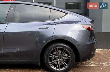 Позашляховик / Кросовер Tesla Model Y 2023 в 