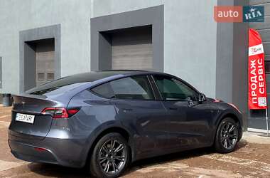 Позашляховик / Кросовер Tesla Model Y 2023 в 