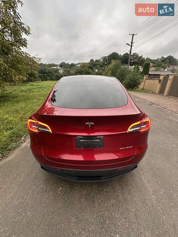 Внедорожник / Кроссовер Tesla Model Y 2024 в Львове