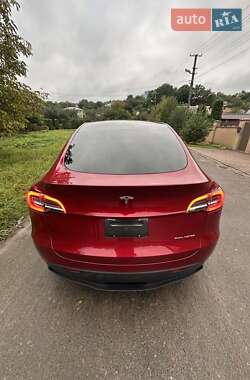 Позашляховик / Кросовер Tesla Model Y 2024 в 