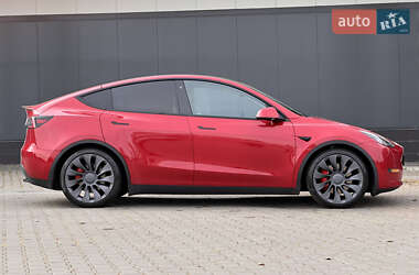 Внедорожник / Кроссовер Tesla Model Y 2021 в 