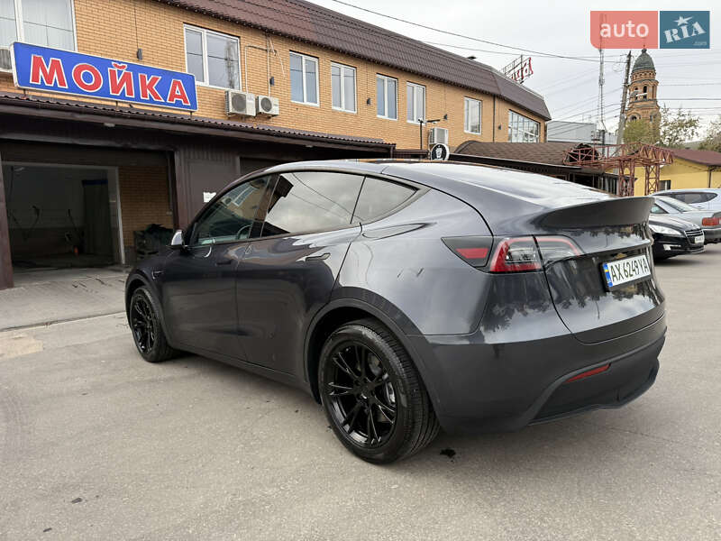 Внедорожник / Кроссовер Tesla Model Y 2024 в Харькове