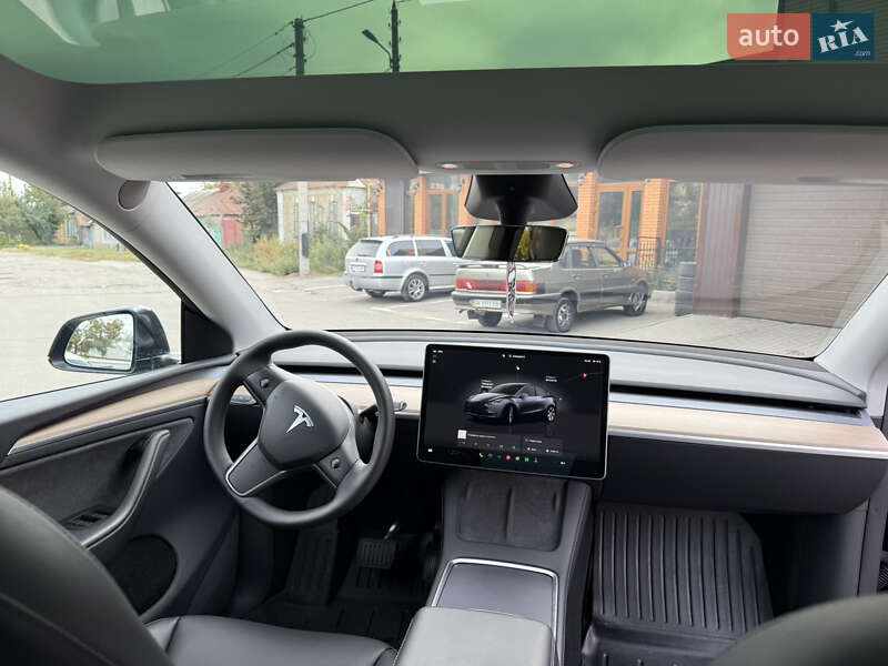 Внедорожник / Кроссовер Tesla Model Y 2024 в Харькове
