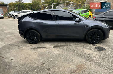 Позашляховик / Кросовер Tesla Model Y 2023 в 
