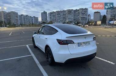 Внедорожник / Кроссовер Tesla Model Y 2022 в 