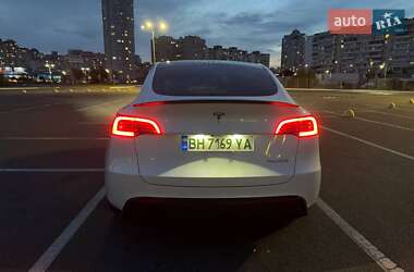 Внедорожник / Кроссовер Tesla Model Y 2022 в 