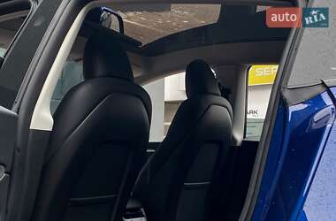 Внедорожник / Кроссовер Tesla Model Y 2024 в 