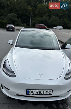 Позашляховик / Кросовер Tesla Model Y 2023 в 