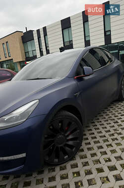 Позашляховик / Кросовер Tesla Model Y 2021 в 