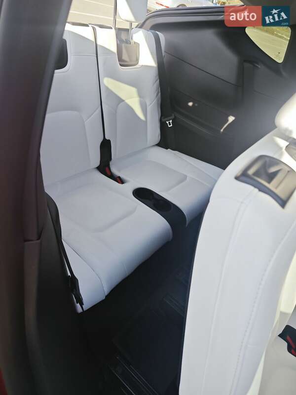 Позашляховик / Кросовер Tesla Model Y 2022 в Львові