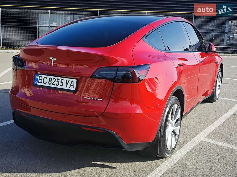 Позашляховик / Кросовер Tesla Model Y 2022 в Львові