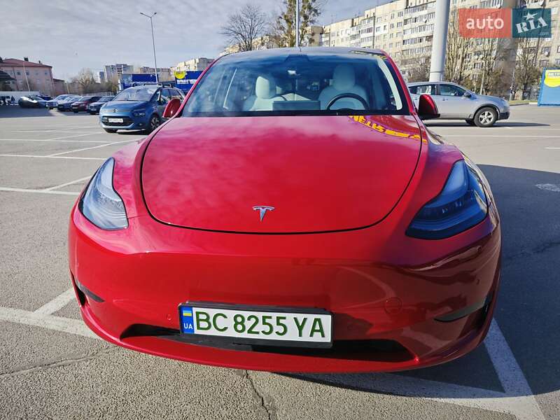 Позашляховик / Кросовер Tesla Model Y 2022 в Львові