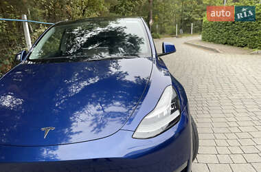 Позашляховик / Кросовер Tesla Model Y 2021 в 