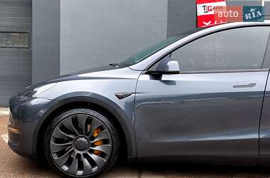 Внедорожник / Кроссовер Tesla Model Y 2022 в 