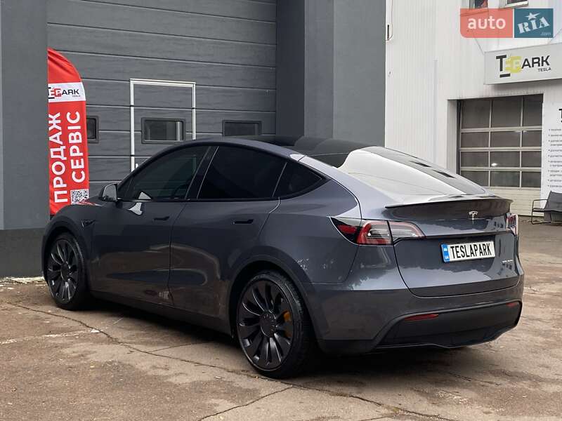 Позашляховик / Кросовер Tesla Model Y 2022 в Києві